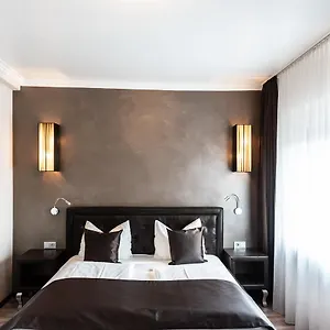 Hotel Mauritius Komfort In Der Altstadt