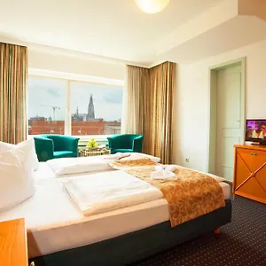 Hotel Ina Royal